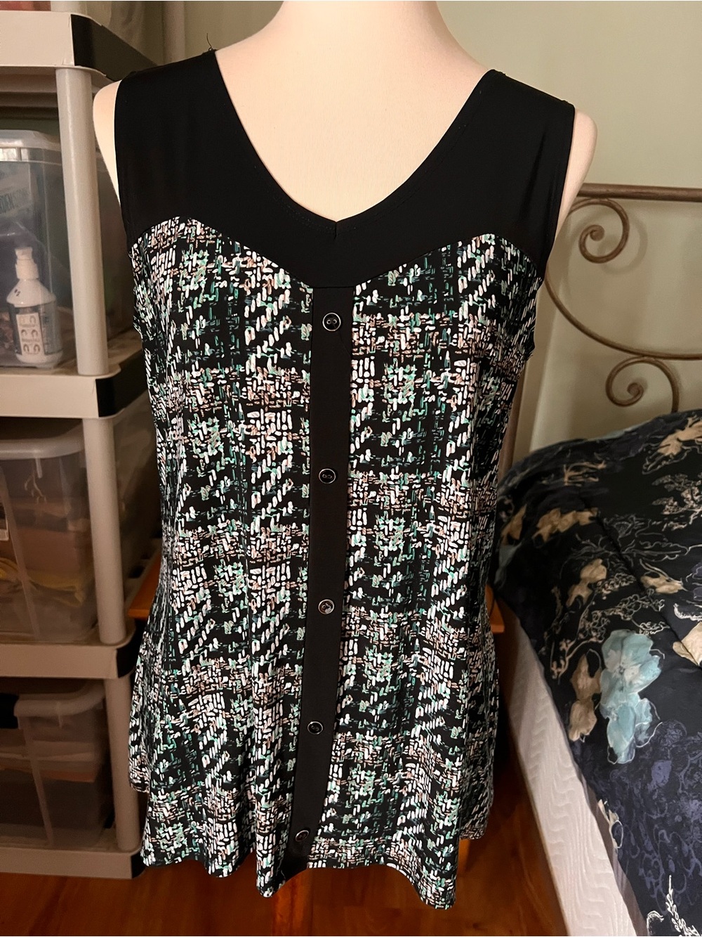 Susan Lawrence Black Multicolor Patterned Sleeveless Blouse